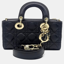 Dior: Чёрная сумка 