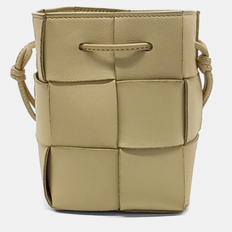 Bottega Veneta: Бежевая сумка  Cassette