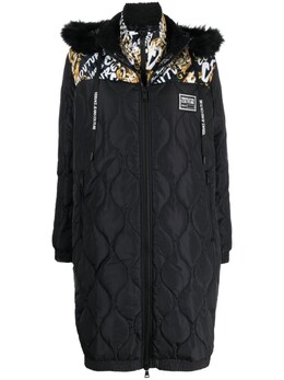 Versace Jeans Couture: Стёганое пальто 