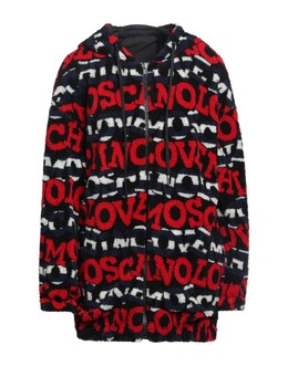 Moschino: Красная куртка 