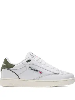 Reebok: Белые кроссовки  Club C