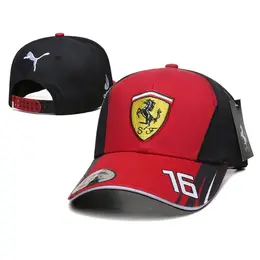 Ferrari: Кепка 