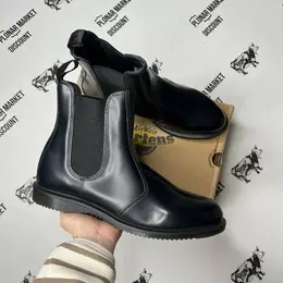 Dr. Martens: Чёрные ботинки  1460