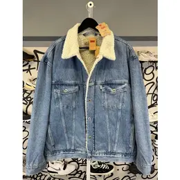 Levi's: Джинсовая куртка  Trucker