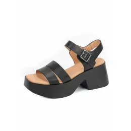 Pierre Cardin: Чёрные босоножки 