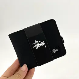 Stussy: Чёрный кошелёк 