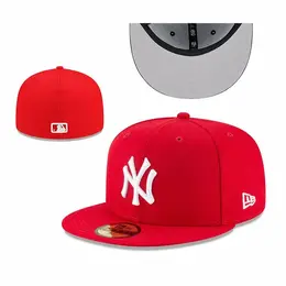 NEW ERA: Красная кепка 