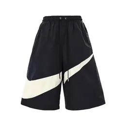 NIKE: Чёрные шорты  Swoosh