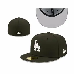 NEW ERA: Зелёная кепка 