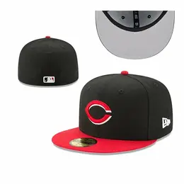 NEW ERA: Чёрная кепка 