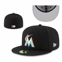 NEW ERA: Чёрная кепка 