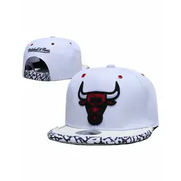 NEW ERA: Белая кепка 