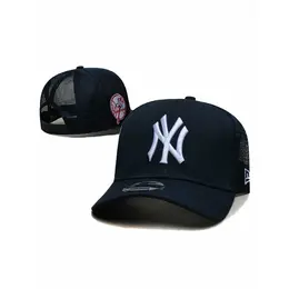 NEW ERA: Чёрная кепка 