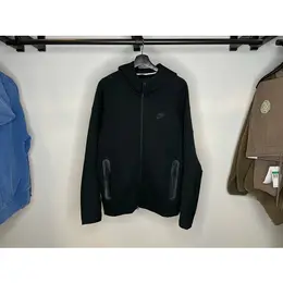 NIKE: Чёрная толстовка 