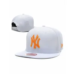 NEW ERA: Белая кепка 