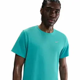 NIKE: Спортивная футболка 