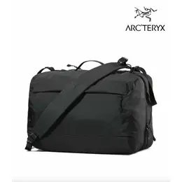 Arc'teryx: Чёрная сумка 