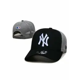 NEW ERA: Чёрная кепка 