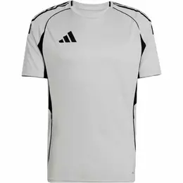 adidas: Спортивная футболка  Tiro