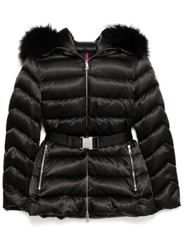 Moncler: Чёрная куртка 