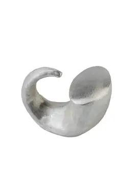 Parts of Four: Кольцо  Horn