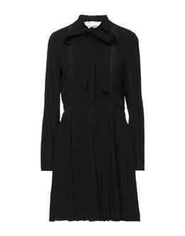Valentino Garavani: Чёрное платье 