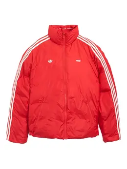 adidas: Красная куртка  X