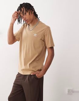 Adidas Originals: Коричневая футболка 