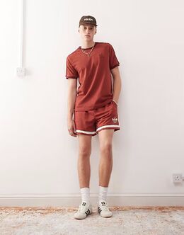 Adidas Originals: Шорты с поясом 