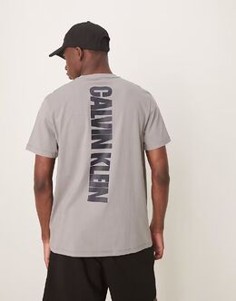 Calvin Klein Jeans: Футболка с принтом 