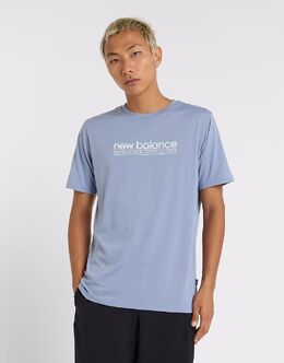 New Balance: Спортивная футболка 