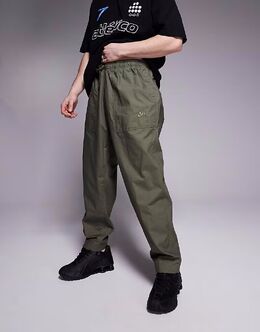 Nike: Чиносы  Club