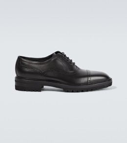 Manolo Blahnik: Чёрные туфли 
