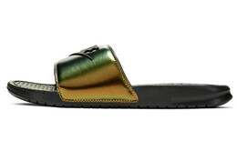Nike: Шлёпанцы  Benassi