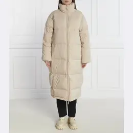 Calvin Klein: Бежевое пальто 