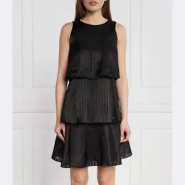 Armani Exchange: Чёрное платье 
