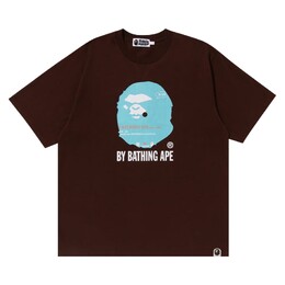 A BATHING APE: Коричневая футболка 