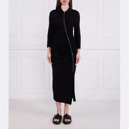 Karl Lagerfeld: Чёрное платье 