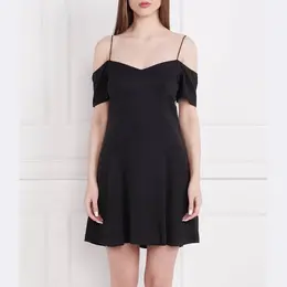 Calvin Klein: Короткое платье 
