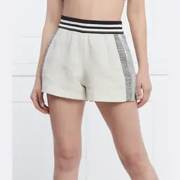 Pinko: Бежевые шорты 