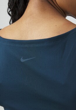 Nike: Синий топ 