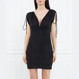Versace: Чёрное платье 