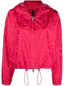 Moncler: Розовая куртка 