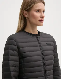 Calvin Klein: Чёрный пуховик 