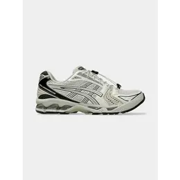 ASICS: Белые кроссовки 