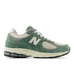 New Balance: Зелёные кроссовки 