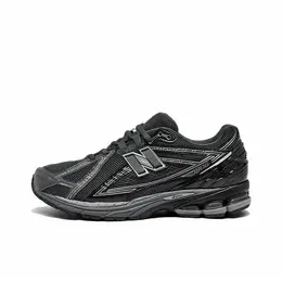New Balance: Серые кроссовки  1906R