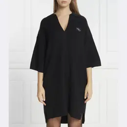 Calvin Klein: Чёрное платье 