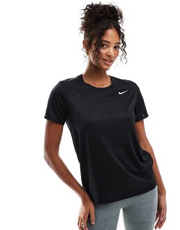 Nike: Чёрная футболка  Training