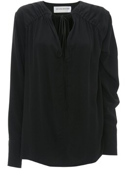 Victoria Beckham: Чёрная блуза 